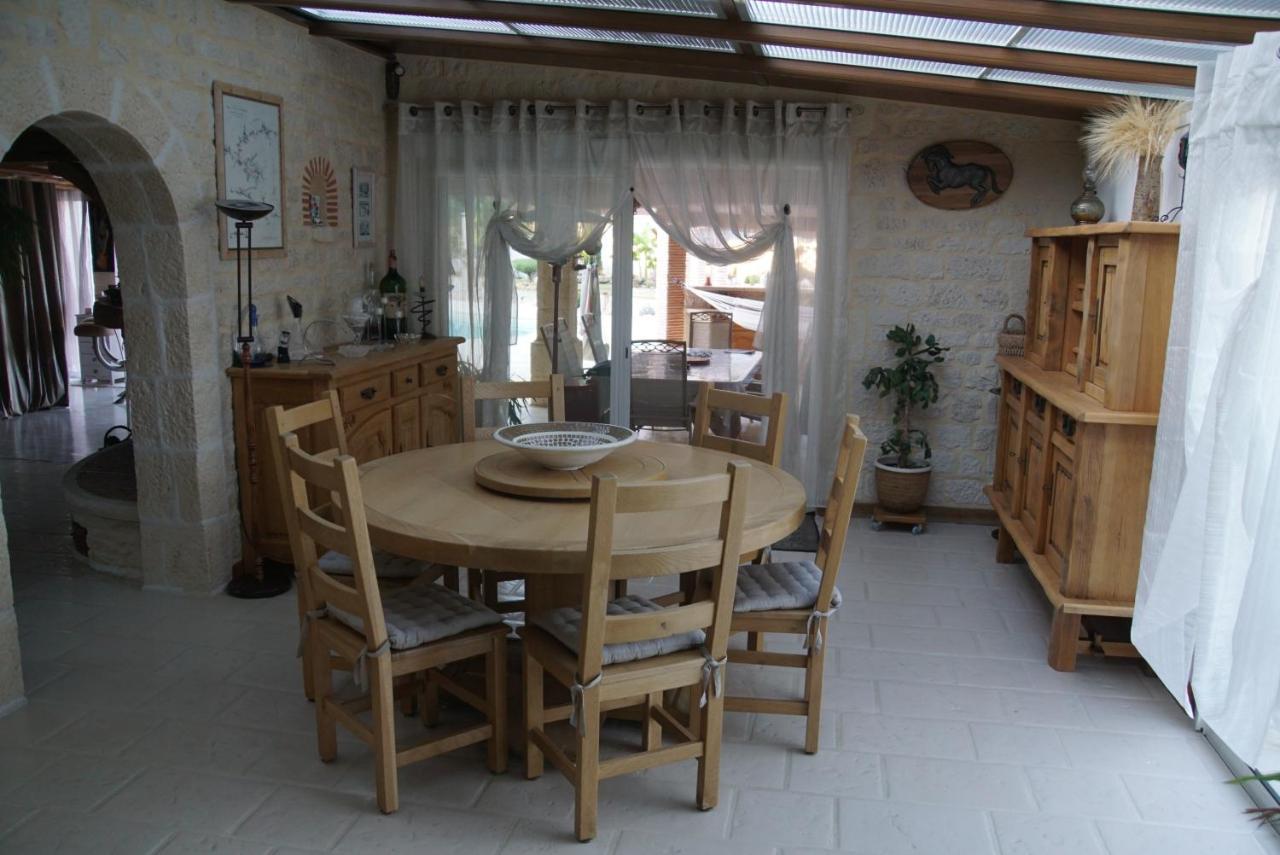 Le Mas Des Mathes, Chambres D'Hotes, Studios Les Mathes Exterior foto