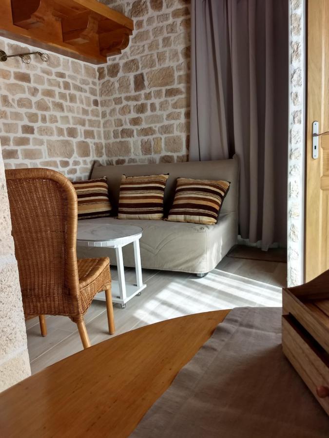 Le Mas Des Mathes, Chambres D'Hotes, Studios Les Mathes Exterior foto