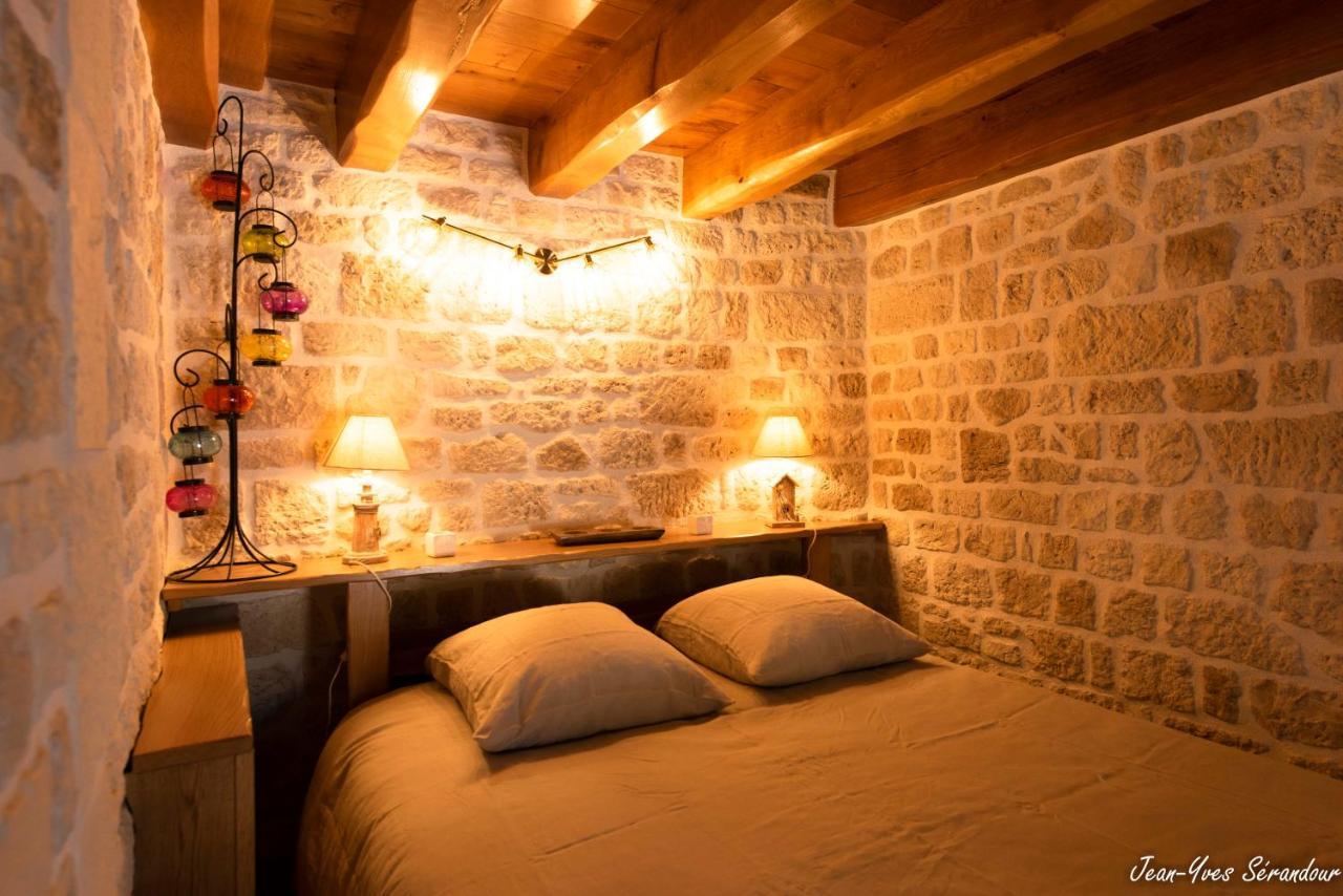 Le Mas Des Mathes, Chambres D'Hotes, Studios Les Mathes Exterior foto