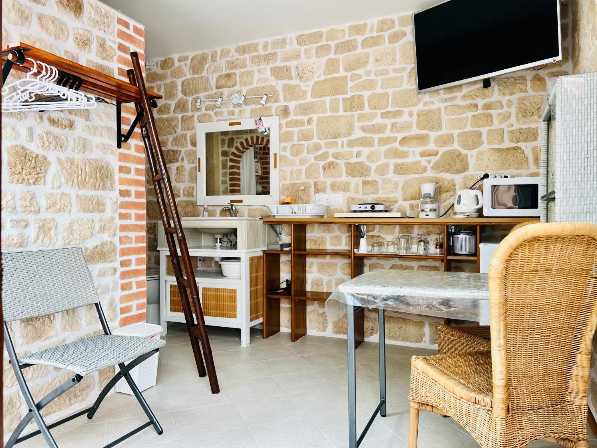 Le Mas Des Mathes, Chambres D'Hotes, Studios Les Mathes Exterior foto