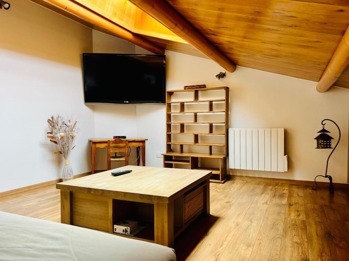 Le Mas Des Mathes, Chambres D'Hotes, Studios Les Mathes Exterior foto