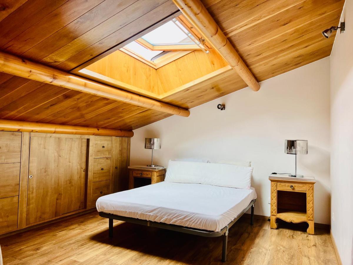 Le Mas Des Mathes, Chambres D'Hotes, Studios Les Mathes Exterior foto