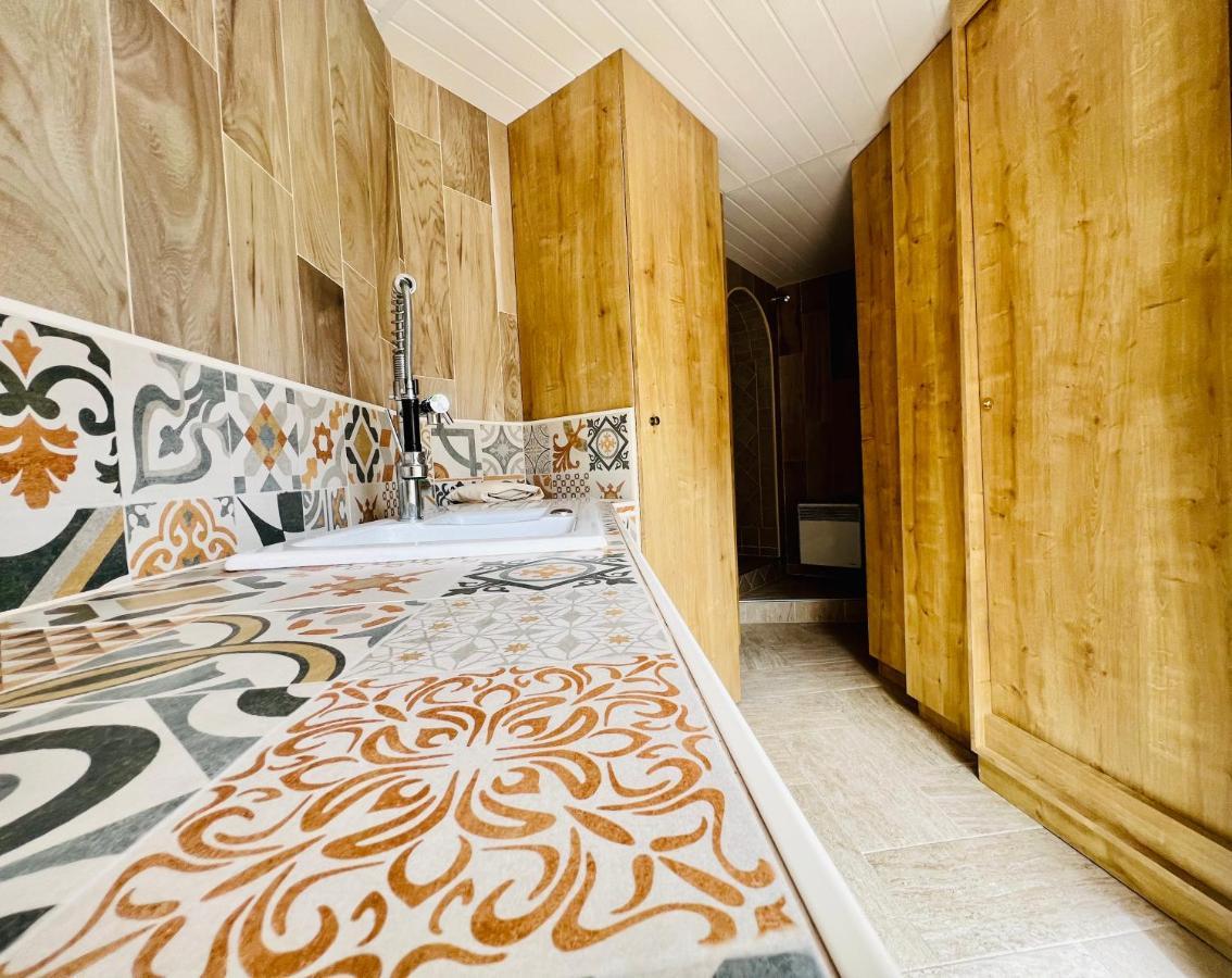Le Mas Des Mathes, Chambres D'Hotes, Studios Les Mathes Exterior foto